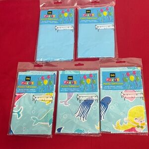 Lot of 5 Plastic Tablecovers - 2 blue - 3 Magical Mermaids